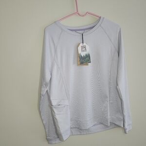 NWT AVALANCHE NWT Women's Long Sleeve insulated Tee - pale lavender